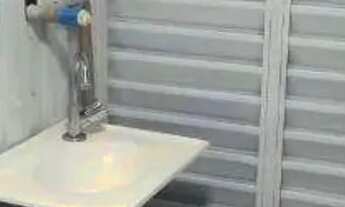 Imagem 5: Ponto Comercial com Container e WC para PCD