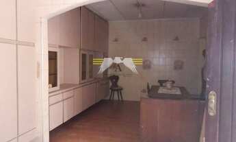 Imagem 5: Sobrado de 192m², 3 dormitórios, 2 suítes, 2 vagas de garagem, próximo à igreja Santo Antô