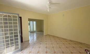 Imagem 3: CASA COM 3 DORMITÓRIOS À VENDA NA VILA SÃO JORGE, EM CAMPINAS-SP