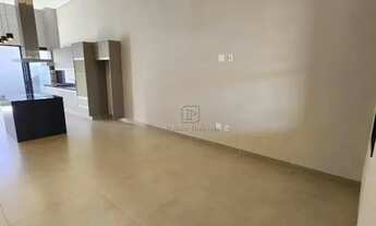 Imagem 2: Casa para venda em Condomínio Vista Alegre de 250.00m² com 3 Quartos, 3 Suites e 4 Garagen