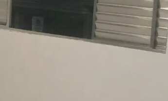 Imagem 2: Casa em Ferraz Casa com 1 dormitório