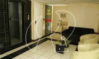 Imagem 5: Ótima localização, 03 quartos (Sendo 02 suítes com armários e 01 dormitório), varanda na s