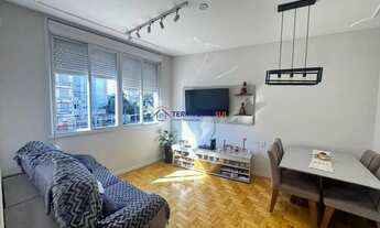 Imagem 5: Apartamento de 2 Dormitórios totalmente reformado com churrasqueira