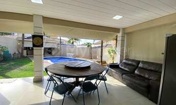 Imagem 3: Casa de condomínio sobrado para venda possui 350 metros quadrados com 4 quartos