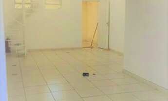 Imagem 2: Excelente Loja c/ 45m2 com sobreloja de frente para Rua, com estacionamento-Bairro Letícia