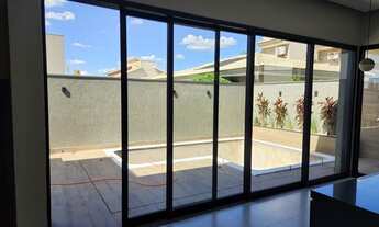 Imagem 3: Casa no condomínio com 270 metros