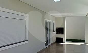 Imagem 6: Sobrado a venda no Pioneiros Catarinenses, com tres dormitórios, sendo uma suíte