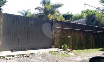 Imagem 2: Excelente chácara com Casa de 400 m² a 30 minutos do centro de Curitiba