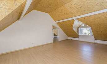 Imagem 7: Casa / 4 Dormitórios / 2 Suítes / 2 Vagas / Jardim Planalto / Porto Alegre