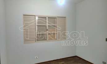 Imagem 7: A Unisol Imóveis aluga casa com quatro dormitórios sendo uma suíte e área gourmet com chur