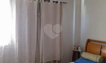 Imagem 6: Apartamento com varanda , dois quartos, vaga de garagem !