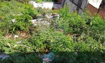 Imagem 4: Terreno 14,40m x 25m = 360m², terreno em declive acentuado