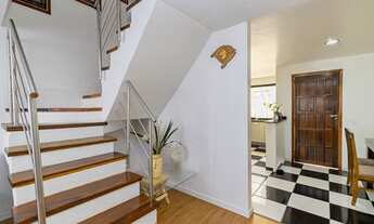 Imagem 7: Casa Sobrado à venda com 3 quartos sendo 1 suíte, 4 vagas de garagem, 128m2 privativos, em