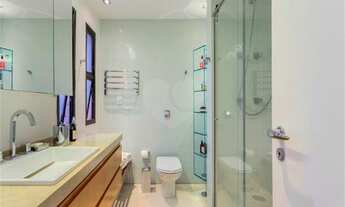 Imagem 6: Apartamento Alto Padrão Totalmente Reformado