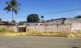 Imagem 3: Lote/Terreno para venda com 447 metros quadrados com 2 quartos