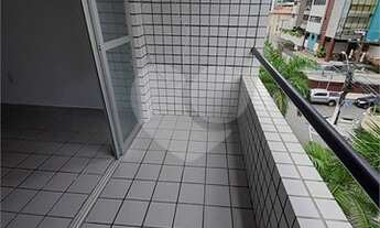 Imagem 4: Quarto e sala amplo com varanda