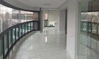 Imagem 2: Apartamento para venda tem 375 metros quadrados com 4 quartos