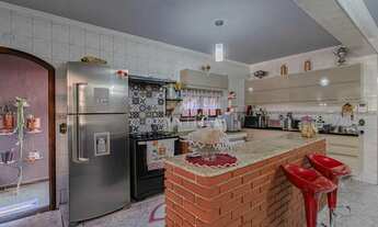 Imagem: Sobrado à venda, 4 quartos, 1 suíte, 4