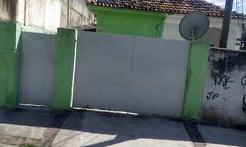 Imagem 3: Casa vazia independente na rua toscana