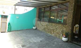 Imagem: Maravilhosa casa triplex com duas vagas