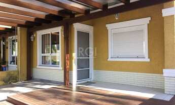 Imagem 2: Porto Alegre - Casa Padrão - Hípica