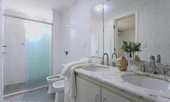 Imagem 6: Apartamento com 4 dormitórios e 3 suítes no Jardim Paulista reformado - Próximo do Metro