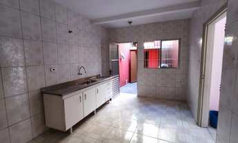 Imagem 6: SOBRADÃO EM RUA TRANQUILA