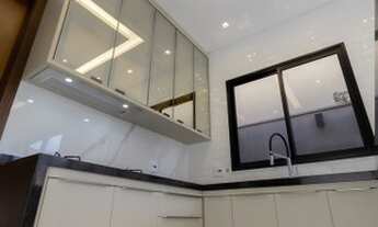 Imagem 4: Casa de condomínio para venda possui 215 metros quadrados com 3 quartos