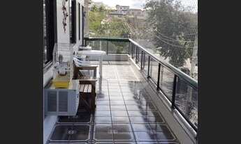 Imagem 2: Belíssimo apartamento em condomínio, composto de salão dois ambientes, três dormitórios u