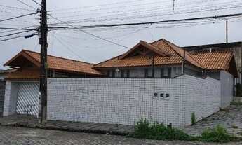 Imagem: Alugo Excelente Casa com ótima localização