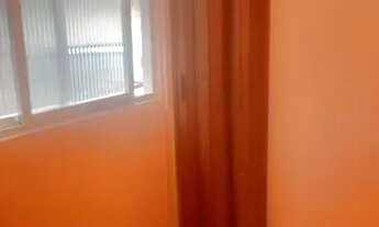 Imagem 2: Quarto com Banheiro (Baixa do Sapateiro