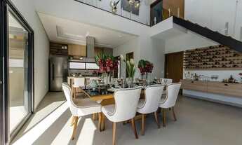 Imagem 2: Casa luxo a venda no condomínio ALPHAVILLE