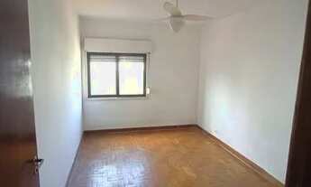 Imagem 7: Perdizes Pompeia dois quartos com vaga - R Raul Devesa - rua arborizada e tranquila