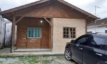 Imagem 2: Casa no centro de Santo Amaro da Imperatriz