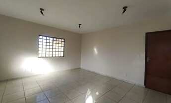 Imagem 3: Casa sobrado com 3 quartos - Bairro Parque Anhangüera em Goiânia