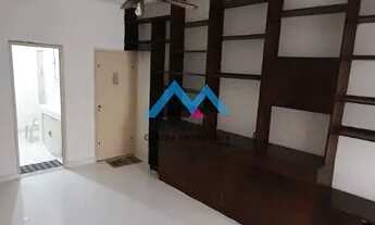 Imagem 2: Ótimo apartamento de 2 quartos, 55m², todo reformado, à venda ou para locação no Leme, em