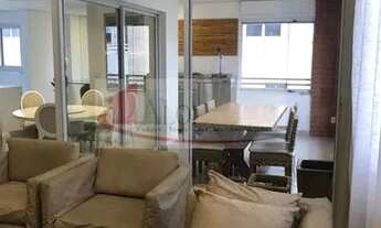 Imagem 5: Apto aluga. Duplex de altíssimo padrão, sala com pé direito de 6m, 3 suítes, dependência c