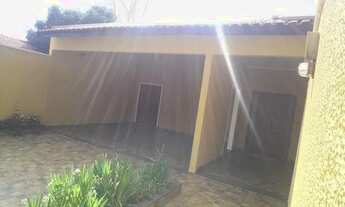 Imagem 4: Casa térrea para locação com 4 dormitórios, piscina e completa em armários