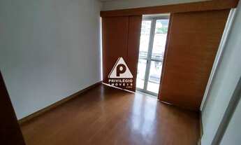 Imagem 7: Apartamento no Jardim Botânico, com 4 quartos (sendo 2 suítes) e 2 vagas. Prédio com play