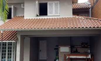 Imagem 2: Lt;br><br>Sobrado com Piscina Aquecida!