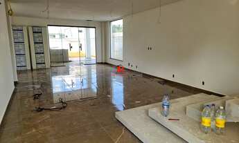 Imagem 3: Casa Duplex em condomínio com 3 suítes, Quital amplo, 4 vagas sendo 2 cobertas