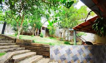 Imagem 6: Casa com piscina e quintal para venda