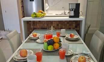 Imagem 3: Apartamento A VENDA mobiliado e equipado com 2 suítes e 2 vagas à 200m da Praia nos Ingles