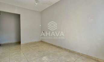 Imagem 3: Linda casa com 2 Quartos - 1 Banheiro - Cozinha - Entrada Coletiva - Sem Vaga de garagem