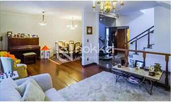 Imagem 2: Sobrado com 388 m², 4 quartos, sendo 1 suíte. À venda no Bosque Da Saúde