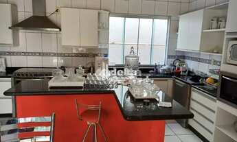 Imagem 5: Casa disponível para venda no bairro Cidade Jardim em Uberlândia MG