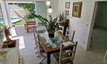 Imagem 7: Casa residencial à venda no bairro Lagoa da Conceição com 230 m² e 4 dormitórios/quartos