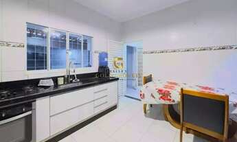 Imagem 2: Sobrado para alugar - Moliado - 3 Dormitórios - Suíte - 210m² - 2 Vagas