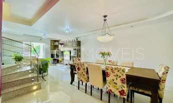 Imagem: Casa/Sobrado em Porto Alegre, no bairro