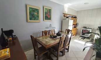 Imagem 7: Casa Padrão - 3 dorms - 1 suíte - 2 banheiros - Sala de Jantar - Bosque dos Eucaliptos